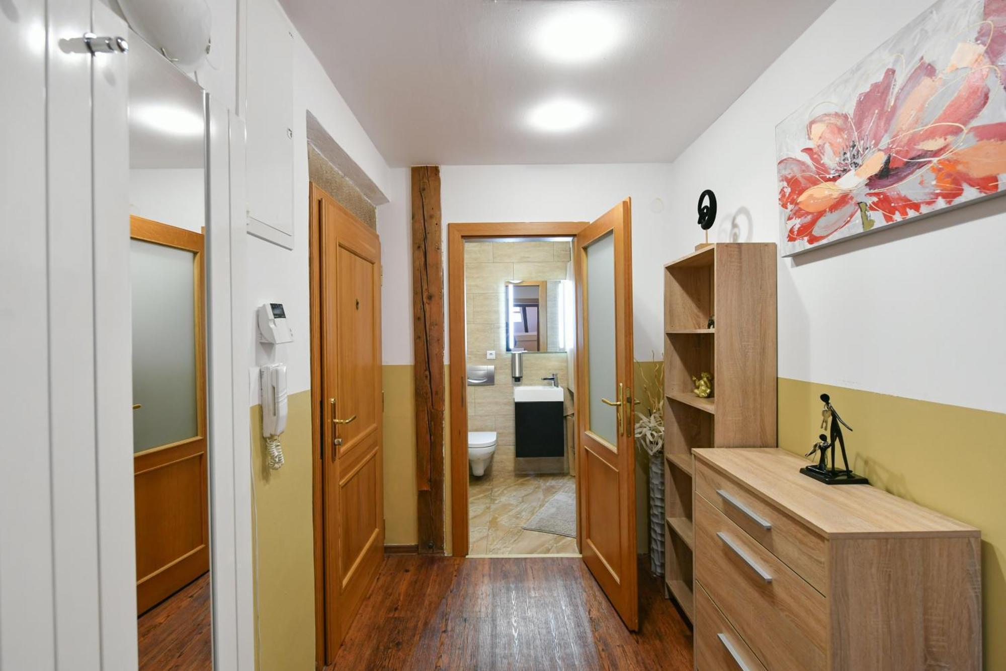Amazing Charles Bridge Apartment Πράγα Εξωτερικό φωτογραφία