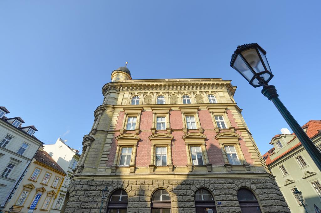 Amazing Charles Bridge Apartment Πράγα Εξωτερικό φωτογραφία