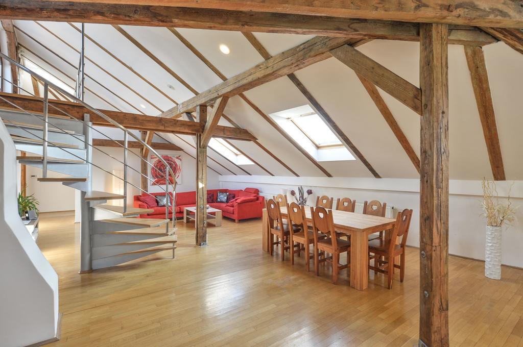 Amazing Charles Bridge Apartment Πράγα Εξωτερικό φωτογραφία
