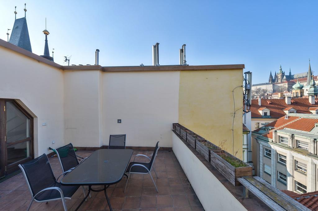 Amazing Charles Bridge Apartment Πράγα Εξωτερικό φωτογραφία